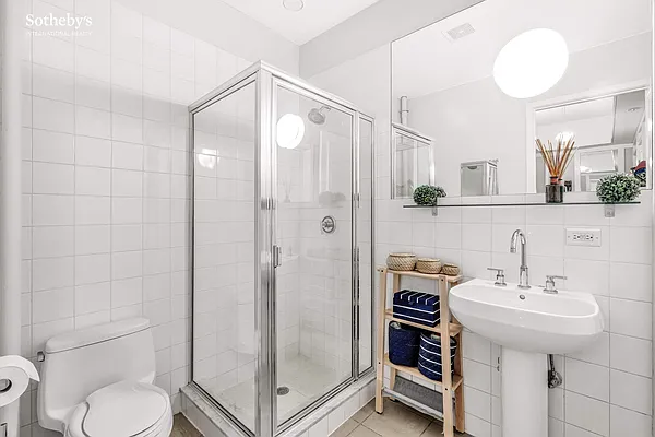 Rented by Sotheby's International Realty | media 7