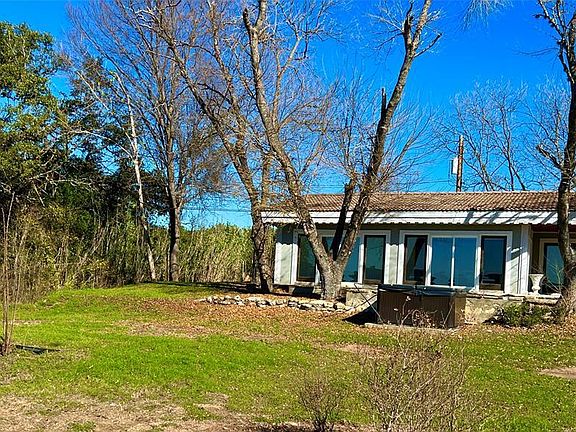 5th image of 17313 W Beach Rd