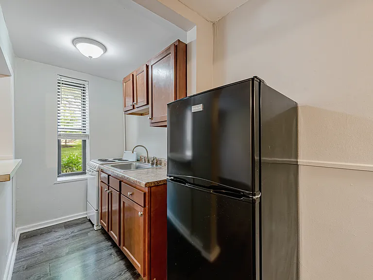 Palm Garden Apartments — Photo 28