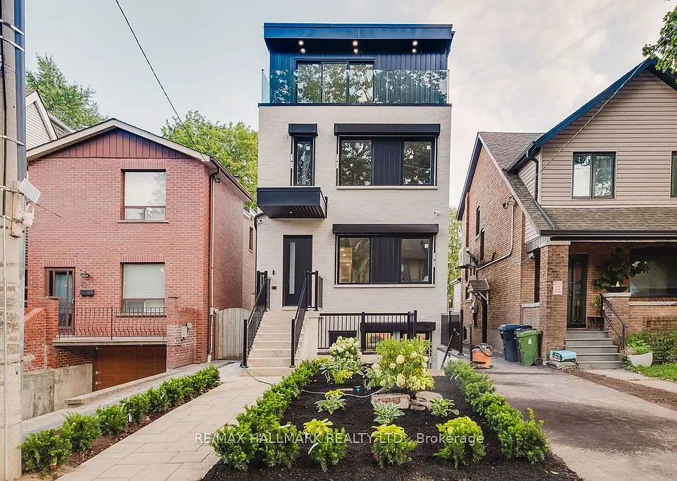 37 Milverton Blvd #LOWER