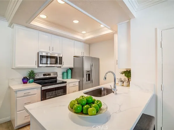 20702 El Toro Rd APT 389, Lake Forest, CA 92630