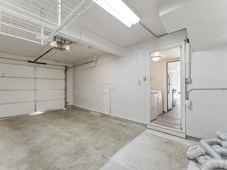 15826 Farm Hill Dr — Photo 22
