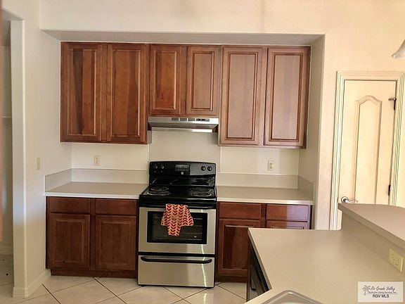 4th image of 2517 Windsor Pl