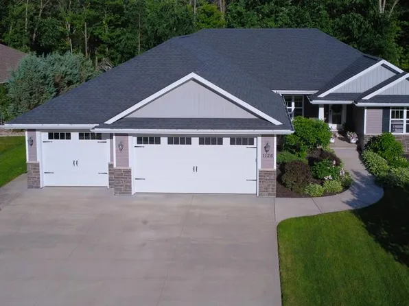 1126 Folkestone Dr, Green Bay, WI 54313