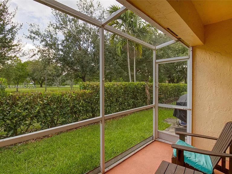 11415 Lakeview Dr #2-D — Photo 9