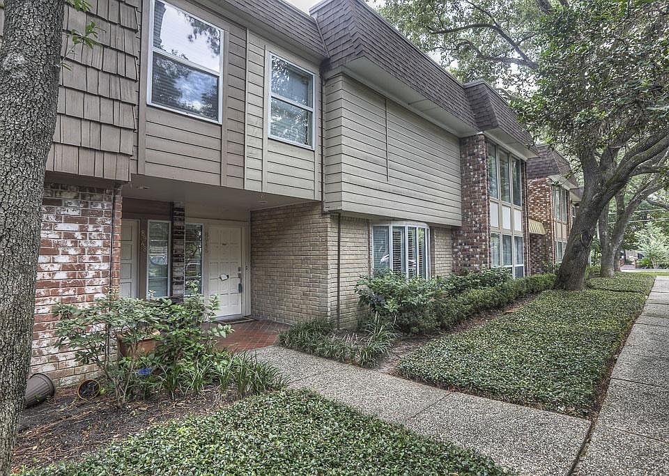 8946 Chatsworth Dr 8946, Houston, TX 77024 Zillow