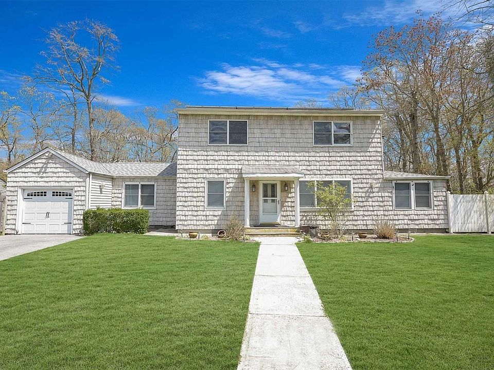 1st image of 3 Charles Ct