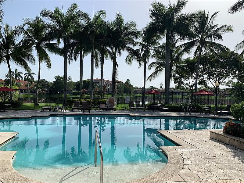 1st image of 4131 San Marino Blvd APT 202