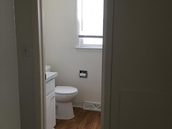 5th image of 1603 NW 4th St