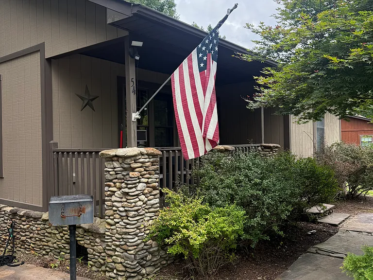 54 Coyote Rd — Photo 2