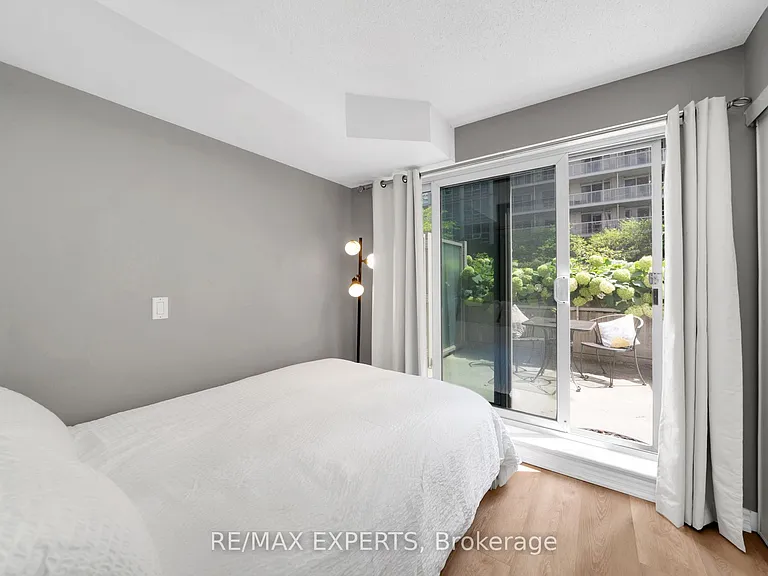763 Bay St #307 — Photo 20