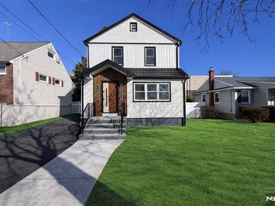 309 Ottawa Ave, Hasbrouck Heights, NJ, 07604