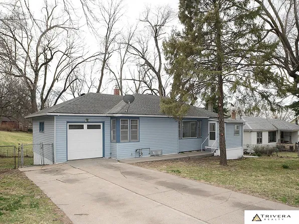 1903 Childs Rd E, Bellevue, NE 68005