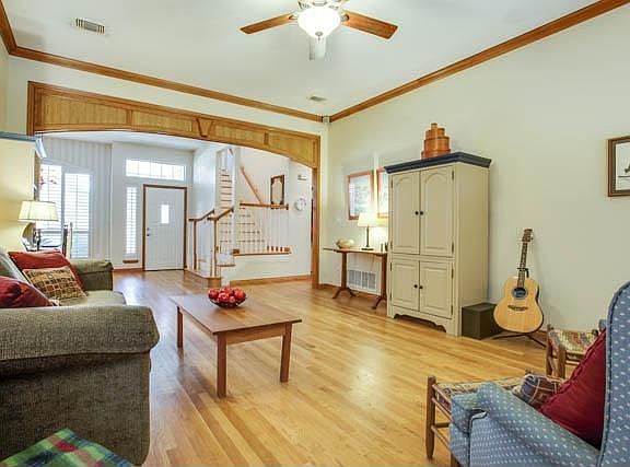 5th image of 3309 Lauren Way