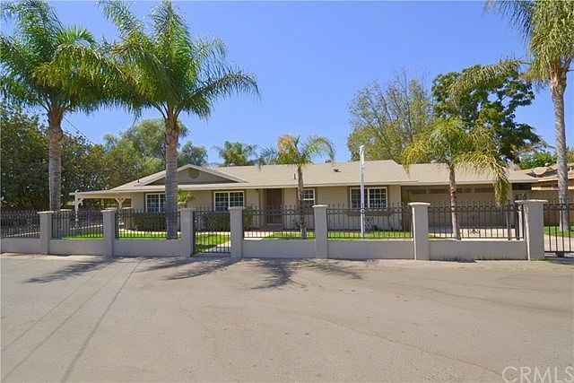 1st image of 3891 Fox Tail Ln