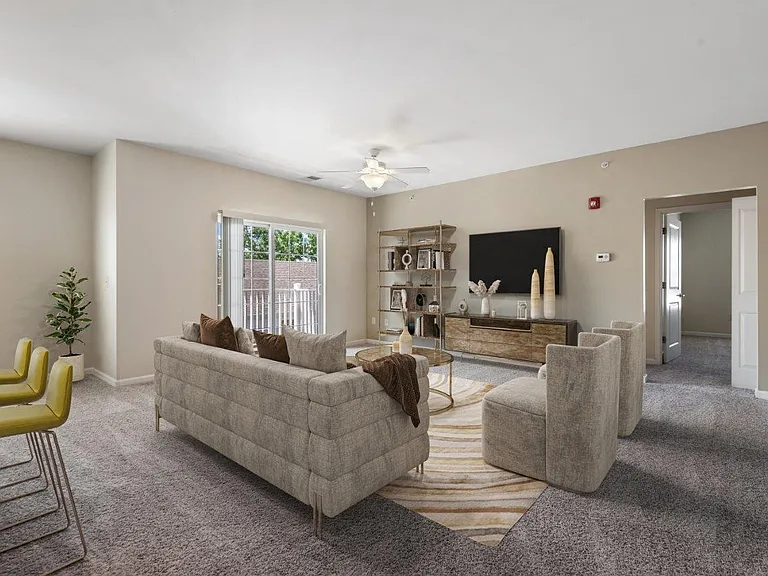 Ethan Pointe Apartment Homes — Photo 6