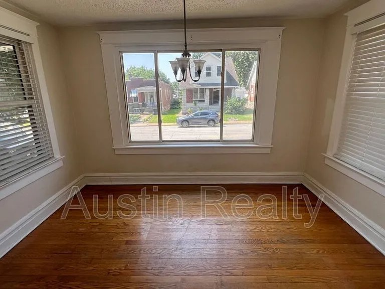 6565 Arsenal St — Photo 8