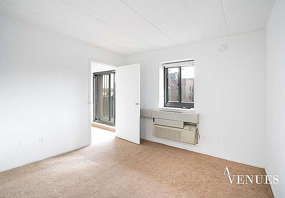 3rd image of 143-51 Roosevelt Ave #10C