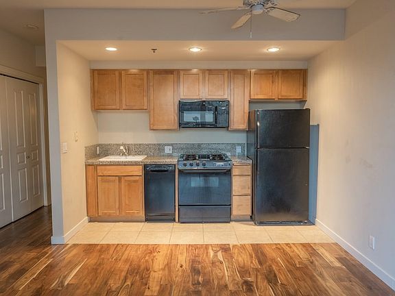 4th image of 2801 1st Ave APT 805