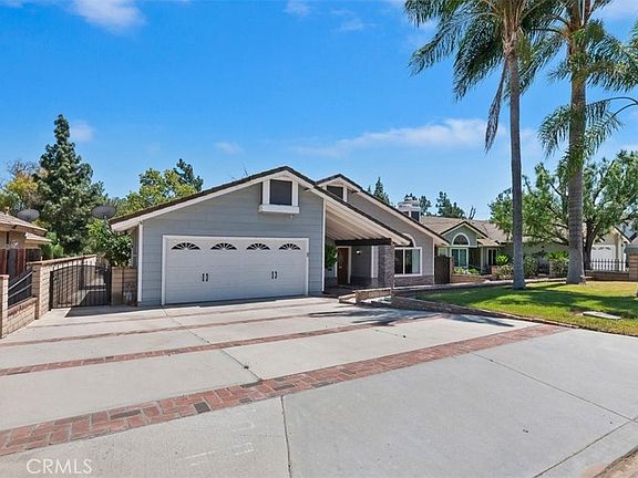 3rd image of 7296 Linares Ave