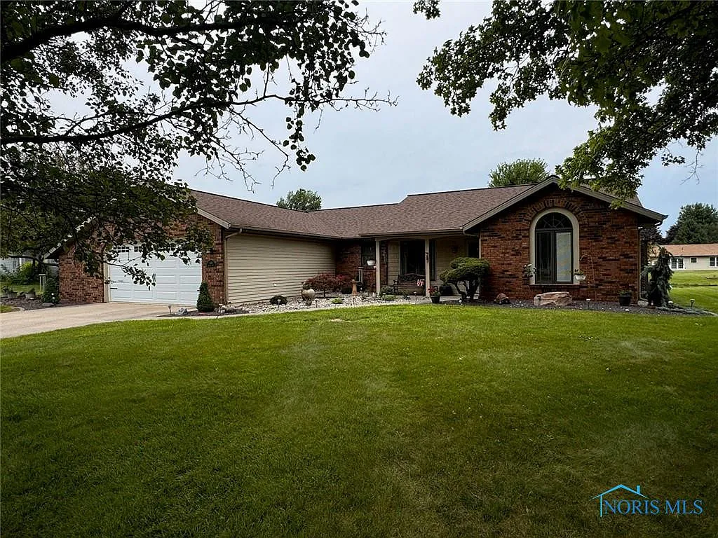 128 Shaffer Blvd photo 1