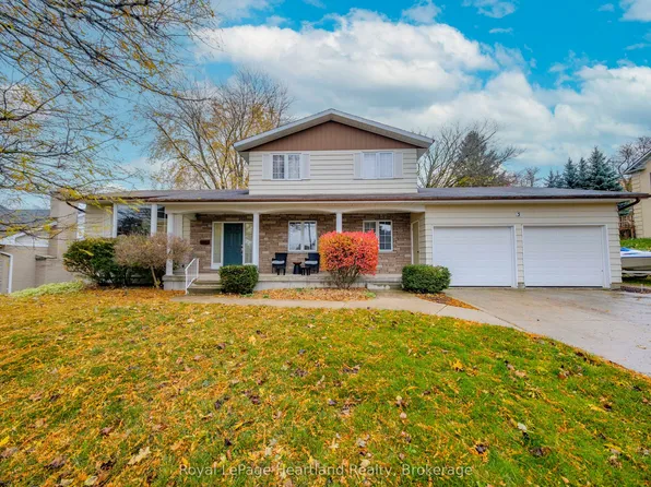 5 Remington Dr, North Huron, ON N0G 2W0