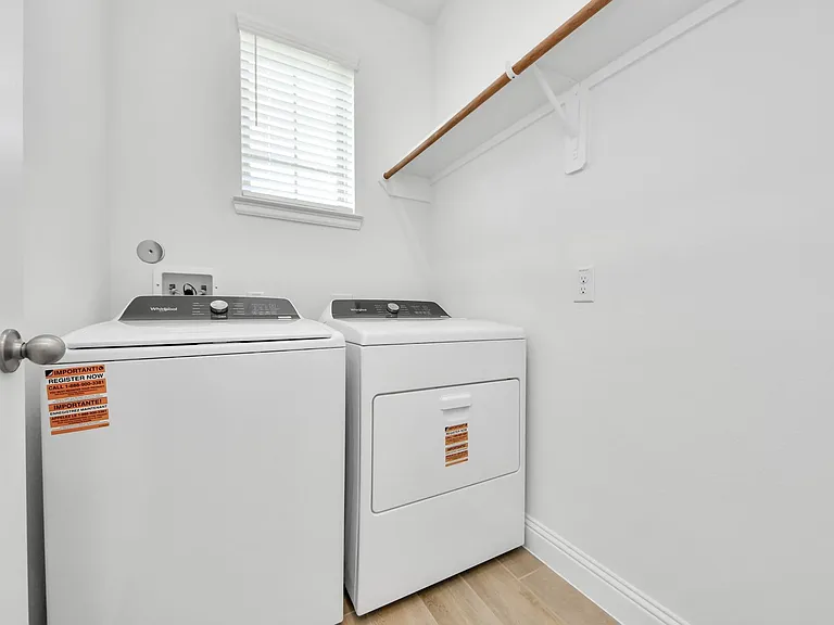 4030 Colony Ln — Photo 6