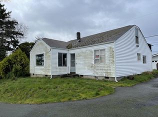 271 S Wasson St, Coos Bay, OR 97420