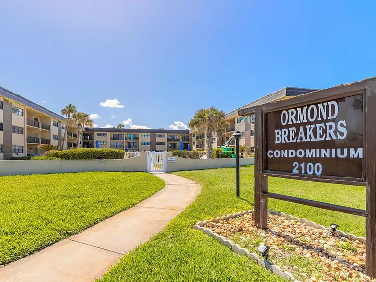2100 Ocean Shore Blvd #102 — Photo 4