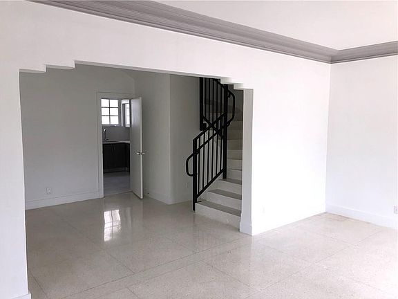 3rd image of 1603 Jefferson Ave #0