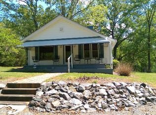 110 Seven Springs St, Seven Springs, SC 29702