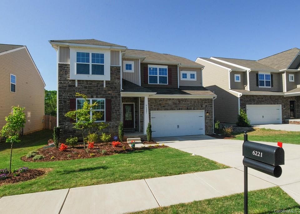 1st image of 6221 Kilchurn Dr #100
