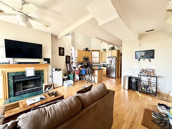 3rd image of 3311 N Seminary Ave APT 3F