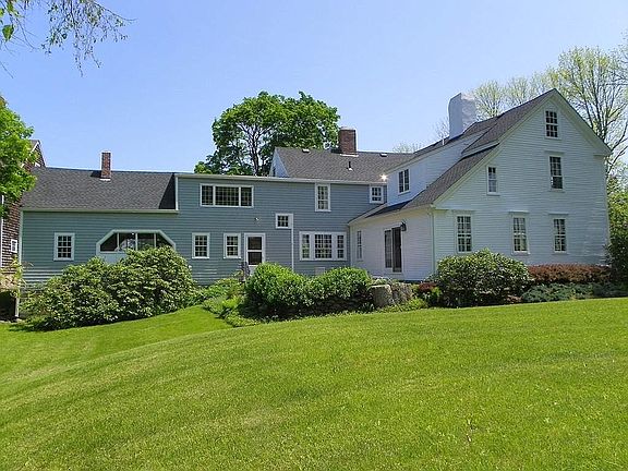 4th image of 112 Crane Neck St