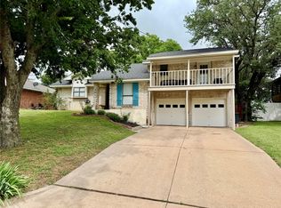 201 Oakridge Dr, Weatherford, TX 76086