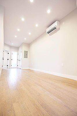 4th image of 457 Lenox Ave #2