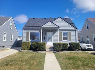 19701 Avalon St, Saint Clair Shores, MI