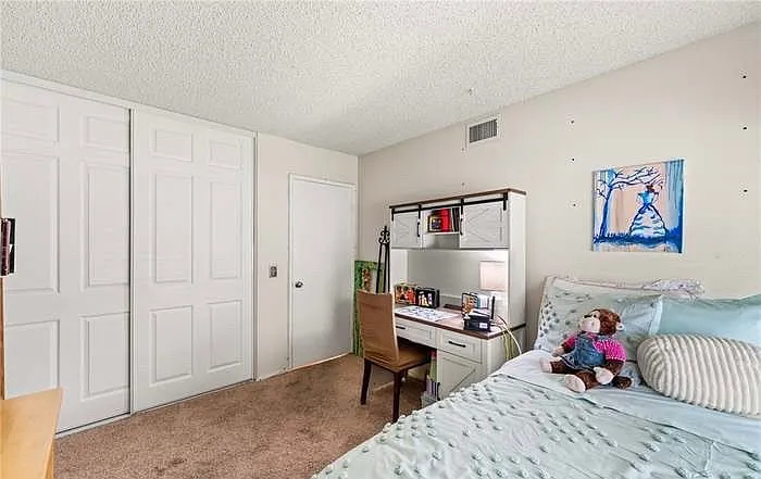 10337 Bristol Dr — Photo 12