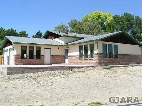 2nd image of 576 Rio Linda Ln