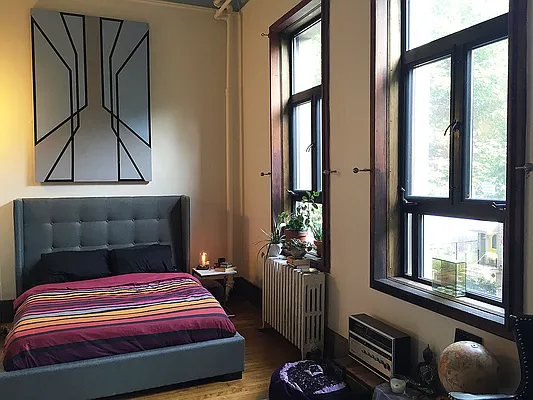 Rented by Voro, LLC | media 58