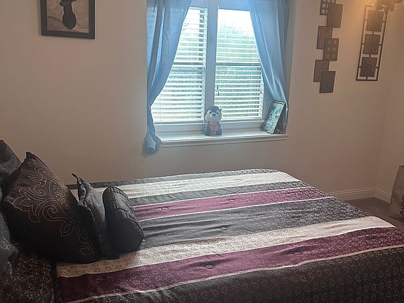 5th image of 7611 Connemara Dr
