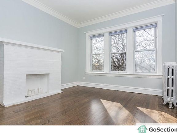 3rd image of 7559 S Calumet Ave