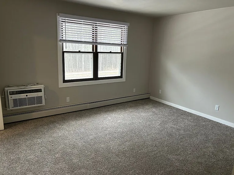 611 N Harrison St — Photo 5