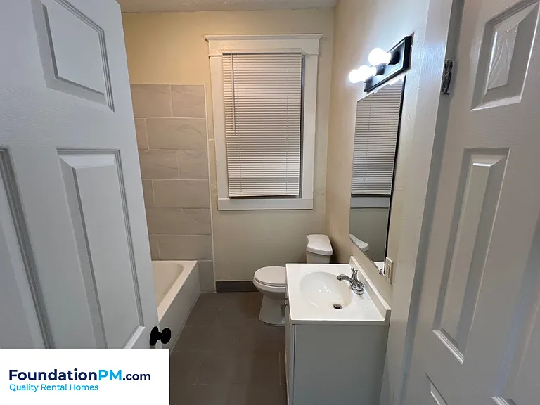 1683 Walker Ave — Photo 23