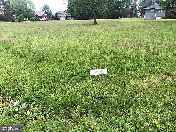 2nd image of 14 Cessna Ln