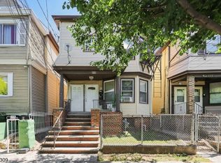 617 Court St, Elizabeth City, NJ 07206