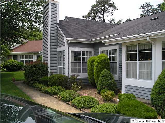 1st image of 970 Thornbury Lane #A