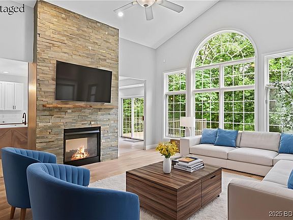 3rd image of 86 Las Campanas Ct
