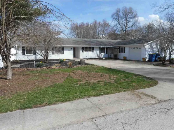 22 S Elks St, Terre Haute, IN 47802