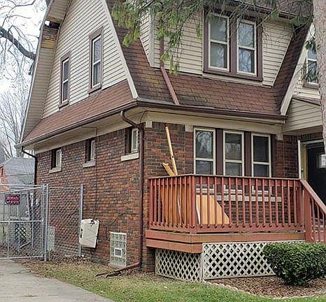 3rd image of 15360 Saint Marys St